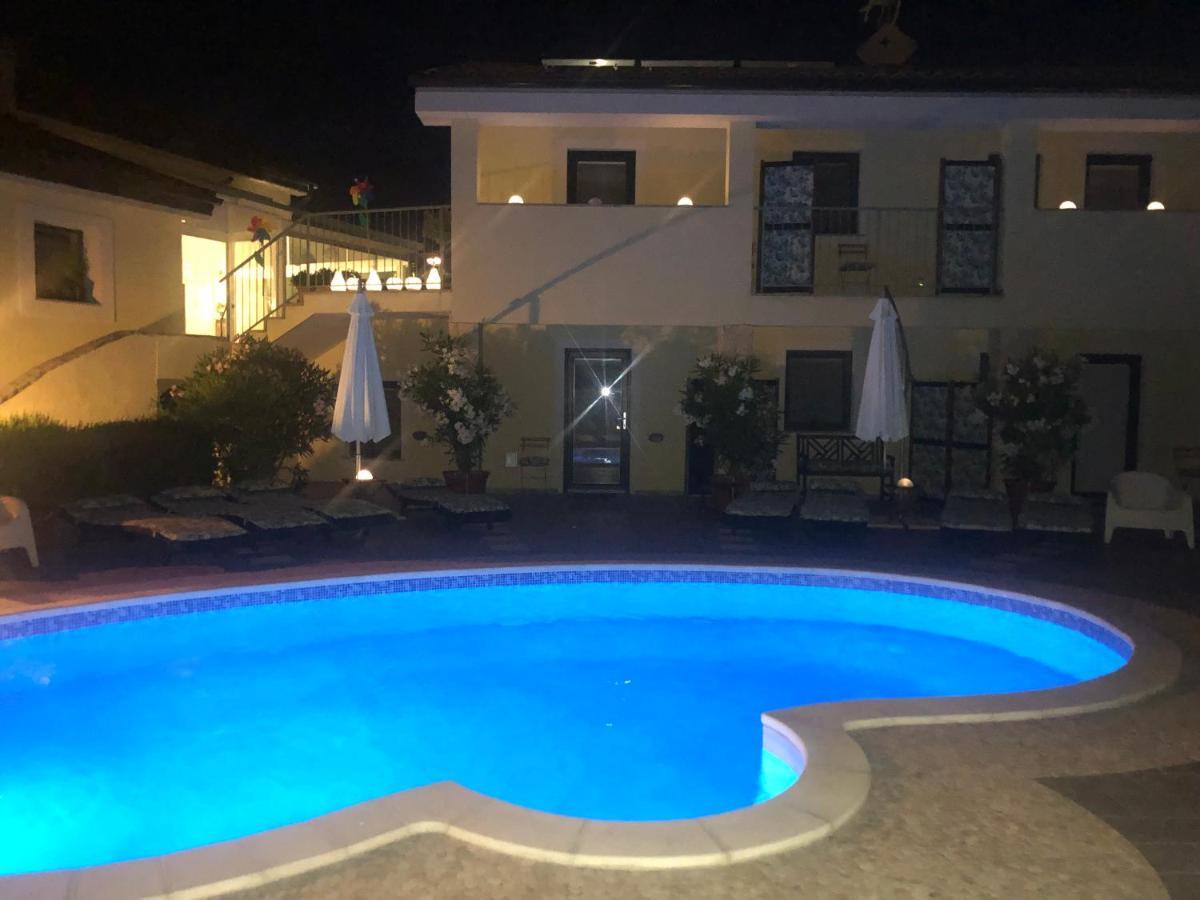 Elicriso Resort Rasopasno Bagian luar foto