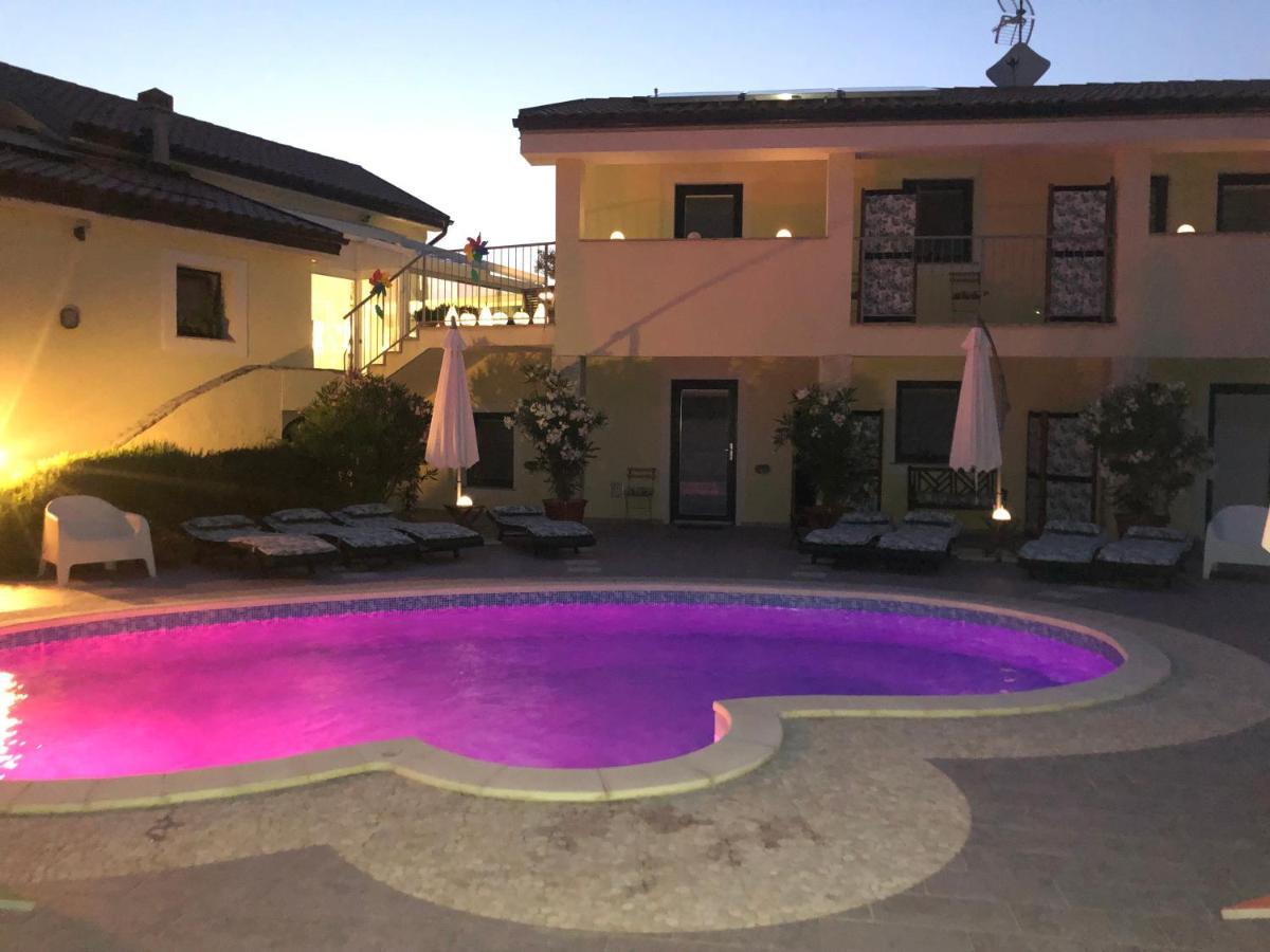 Elicriso Resort Rasopasno Bagian luar foto
